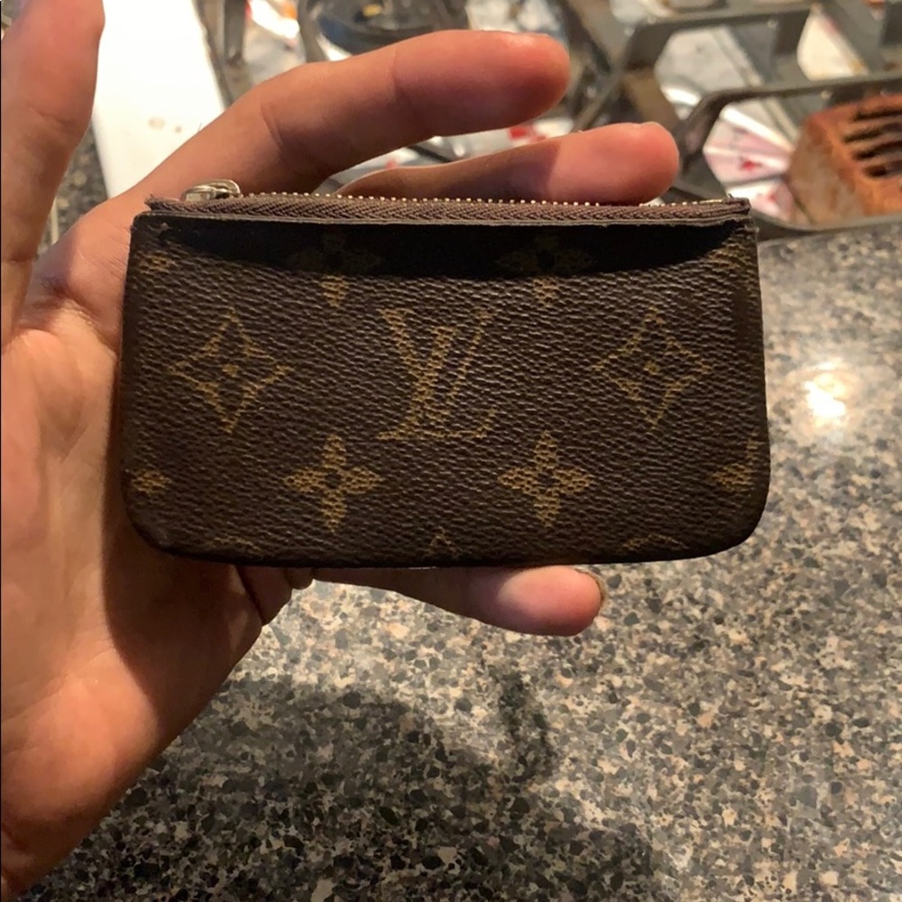 louis vuitton small zip wallet